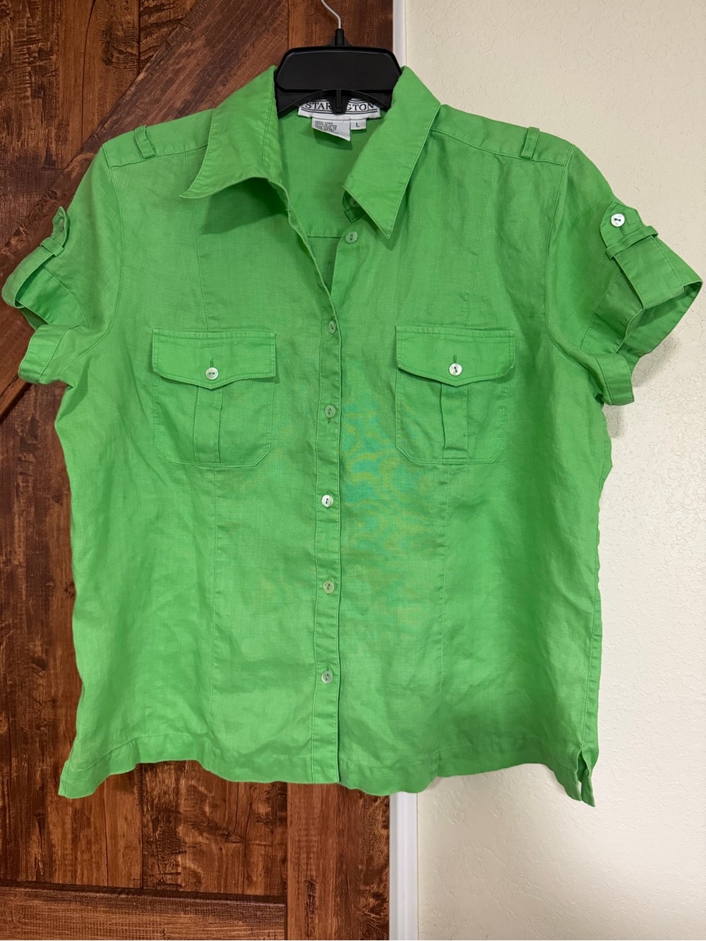 Starington Women 100% Linen Safari Style Green Button Down top. Size L